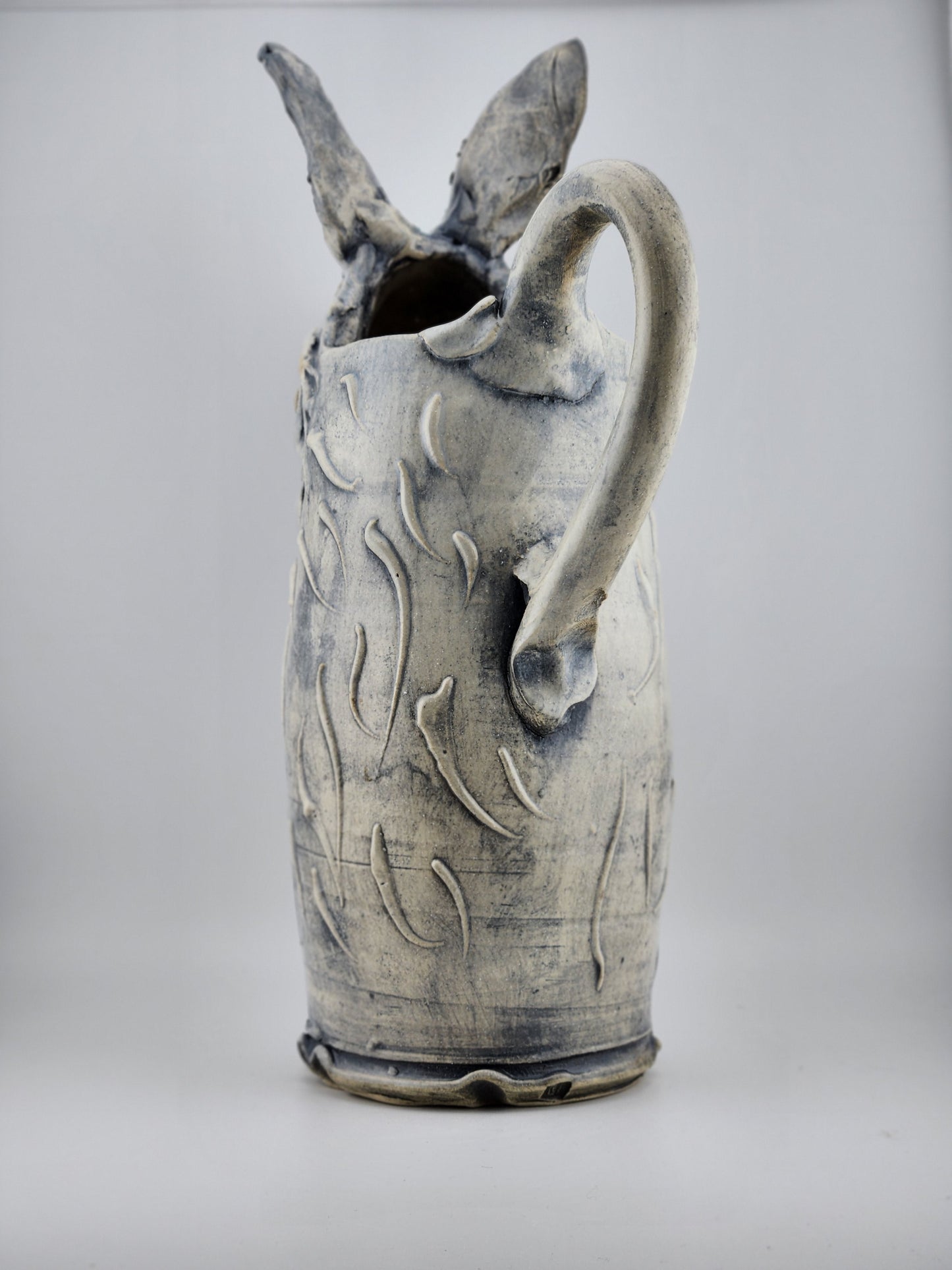 Rabbit Pitcher