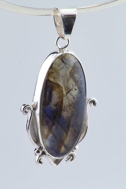 Labradorite Pendant